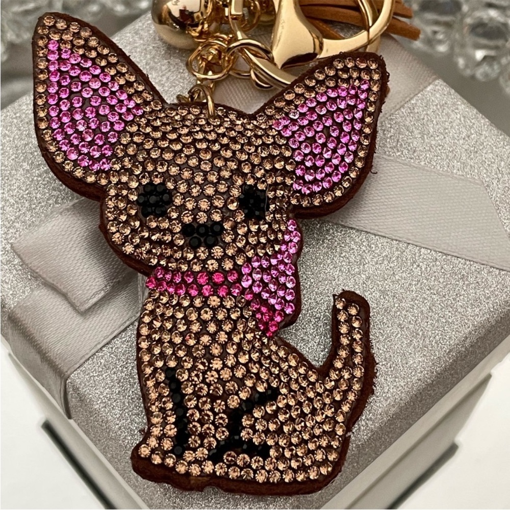 NIP CUTE CHIHUAHUA RHINESTONE BAG CHARM KEYCHAIN 💕